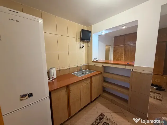 Apartament 3 camere,zona E3,etaj 3