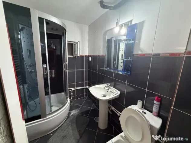 Apartament 3 camere,zona E3,etaj 3