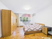 Apartament cu 3 camere spatios de inchiriat in zona 13 Se... 