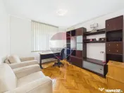 Apartament cu 3 camere spatios de inchiriat in zona 13 Se... 