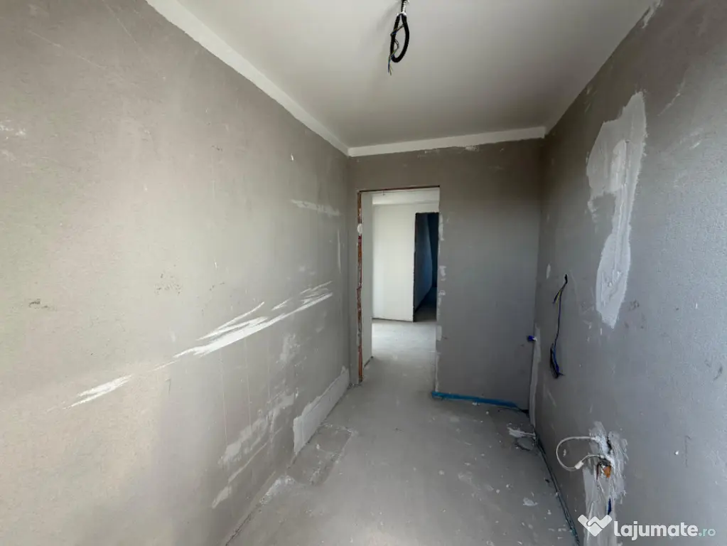 Apartament 3 camere, 71 mp, zona Cetății