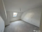 Apartament 3 camere, 71 mp, zona Cetății 