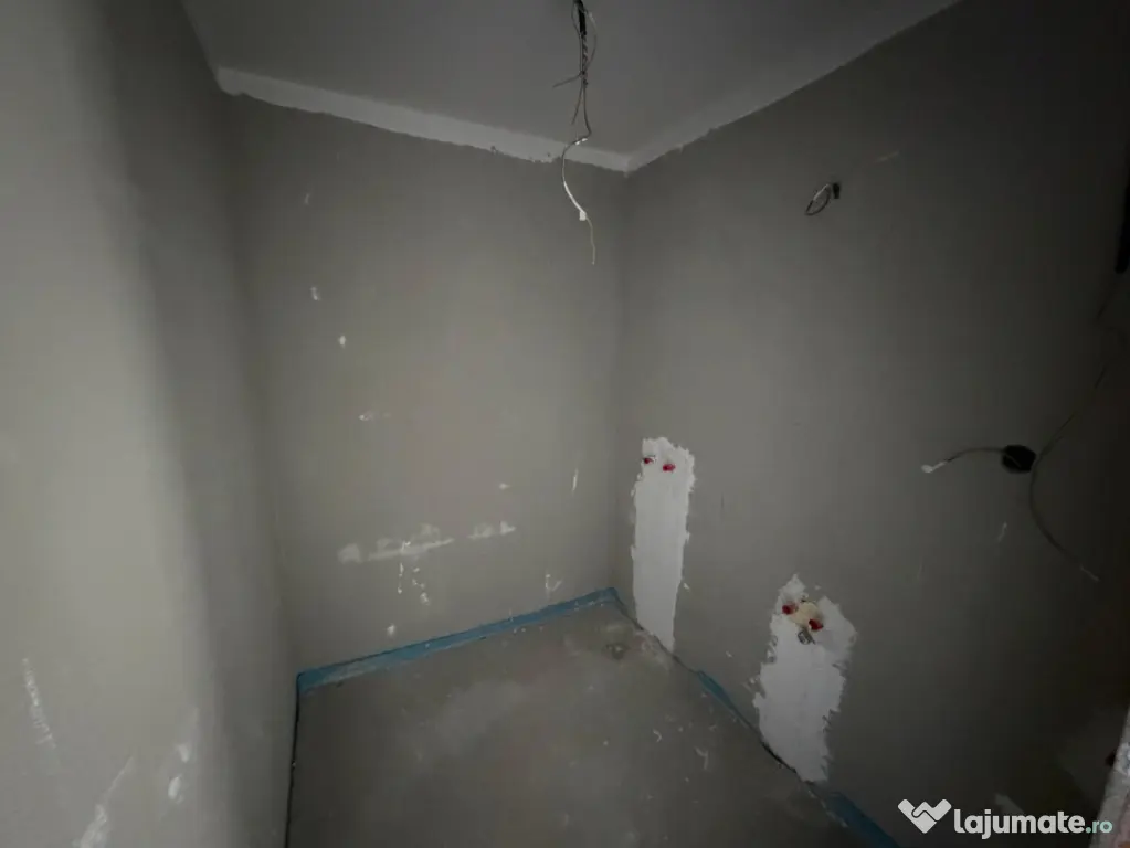 Apartament 3 camere, 71 mp, zona Cetății