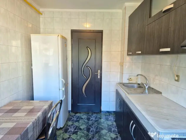 APARTAMENT 2 CAMERE, ETAJUL 1, LANGA LAHOVARI