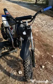 Motorul Cross KXD-607 125cc. 
