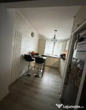 Apartament de vanzare Decomandat ,3 camere 65 mp , zona Mar 
