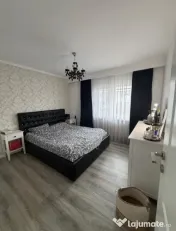 Apartament de vanzare Decomandat ,3 camere 65 mp , zona Mar 
