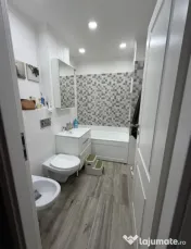Apartament de vanzare Decomandat ,3 camere 65 mp , zona Mar 
