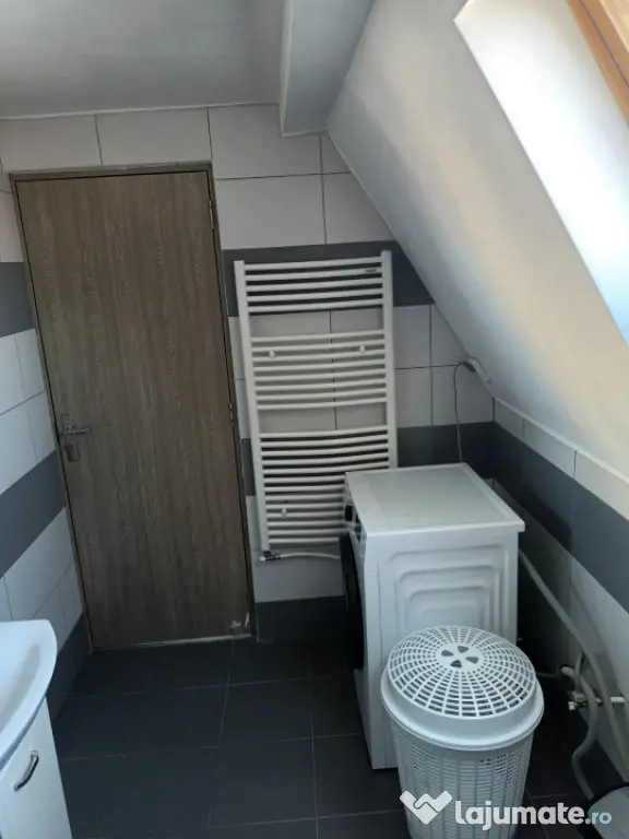 Apartament 3 CAM, pe 2 nivele SU 85MP, zona Semicentrala