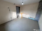 Pașcani - Casă la gri cu teren 450mp, încălzire în p...
