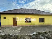 Pașcani - Casă la gri cu teren 450mp, încălzire în p...