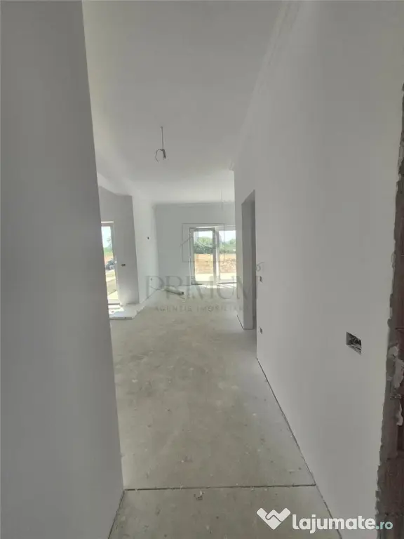 Duplex parter - 2 dormitoare - zona foarte buna