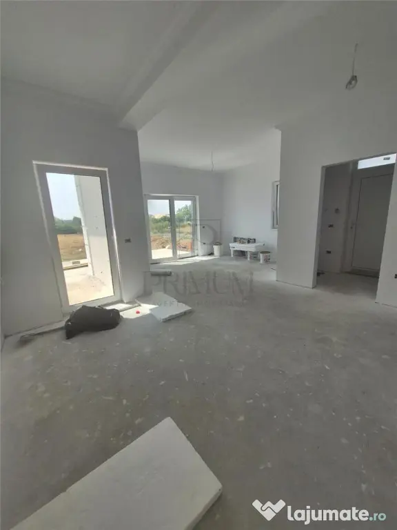 Duplex parter - 2 dormitoare - zona foarte buna