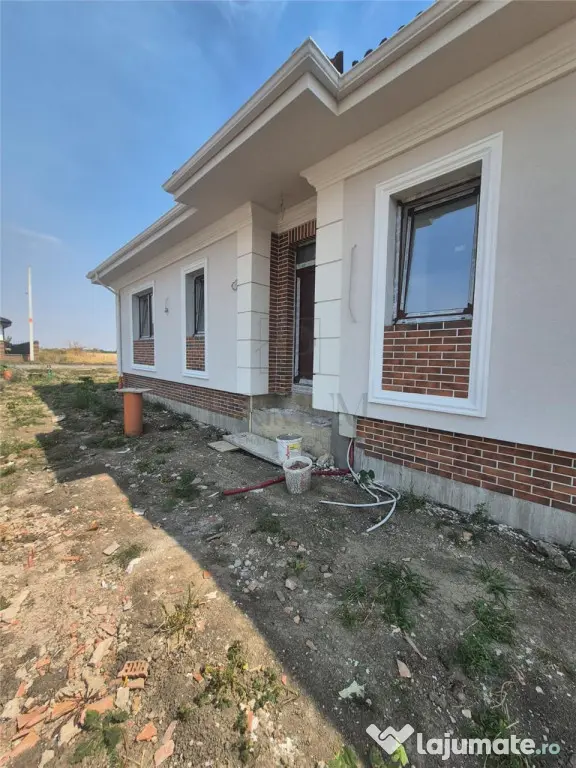 Duplex parter - 2 dormitoare - zona foarte buna