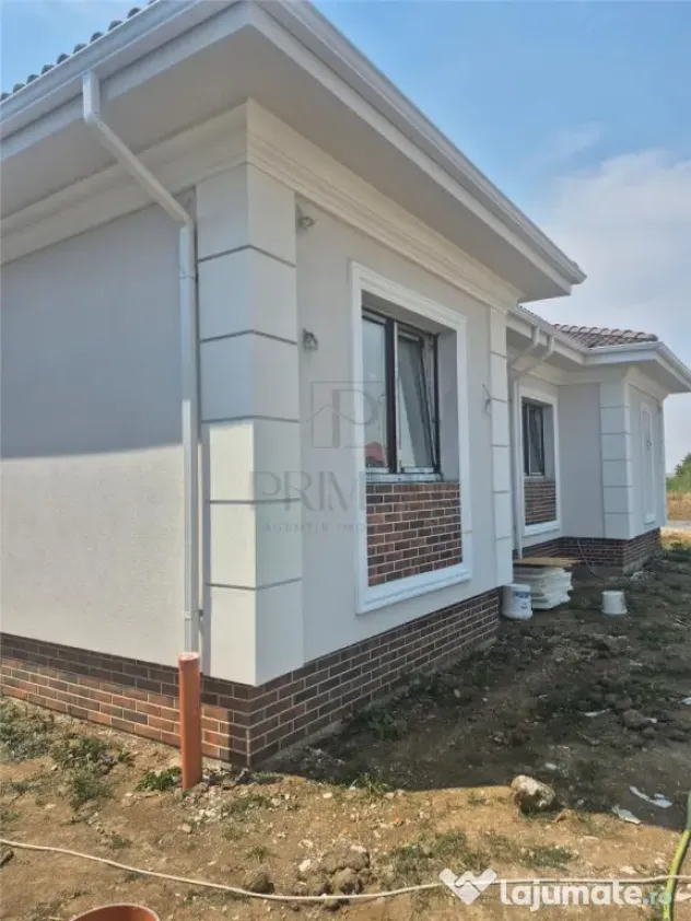 Duplex parter - 2 dormitoare - zona foarte buna