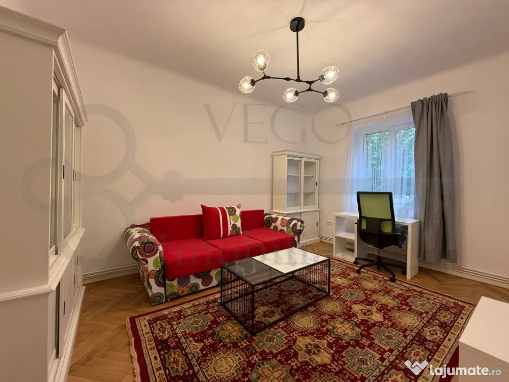 2 camere decomandate, opțional garaj, aproape de Pta Cipari