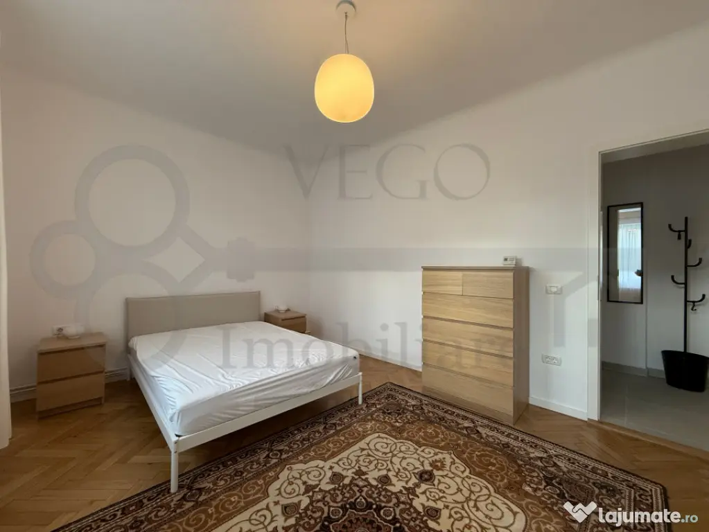 2 camere decomandate, opțional garaj, aproape de Pta Cipari
