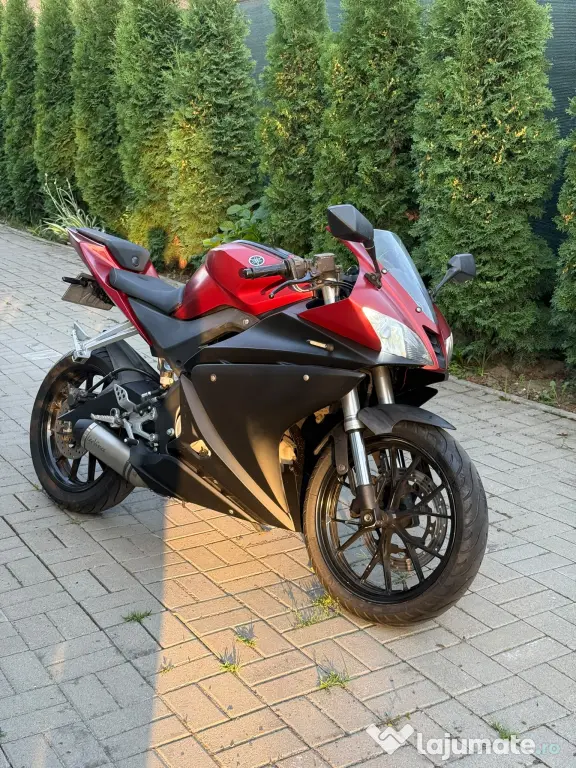 Vand motocicleta Yamaha YZF-R-125