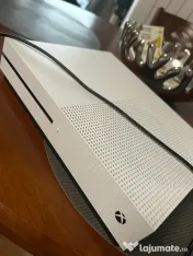 Xbox one S+ 2 joystickuri 