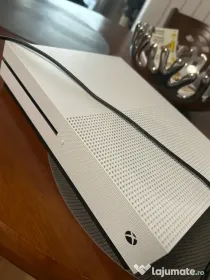 Xbox one S+ 2 joystickuri