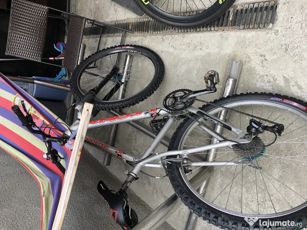 Bicicletă Kona utilizată