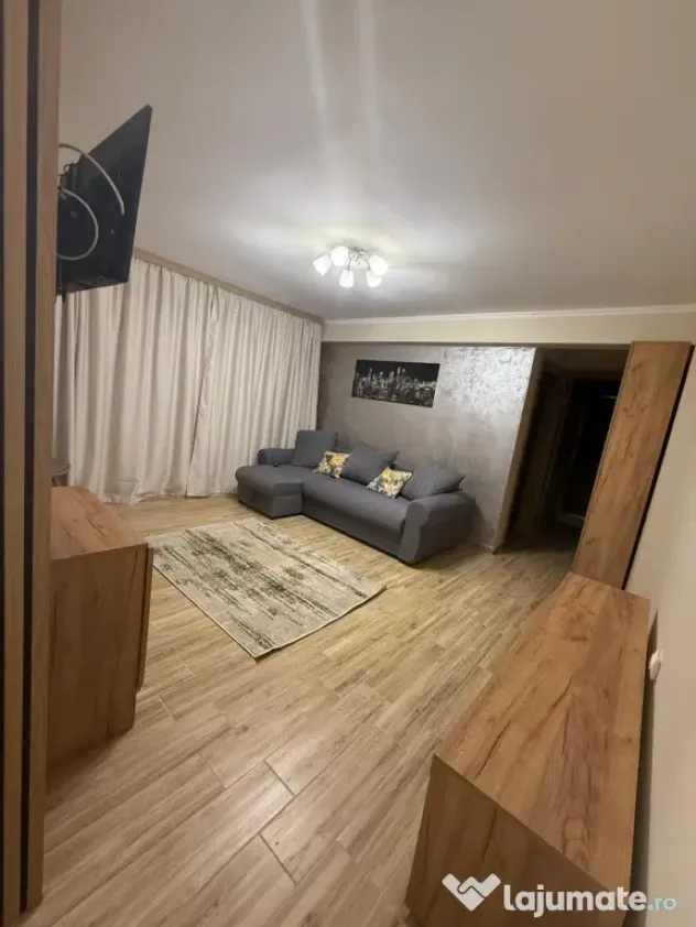 inchiriez apartament ultracentrall