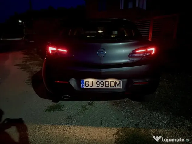 Opel Astra GTC, motor 1.6 turbo benzina si GPL, 180 cp