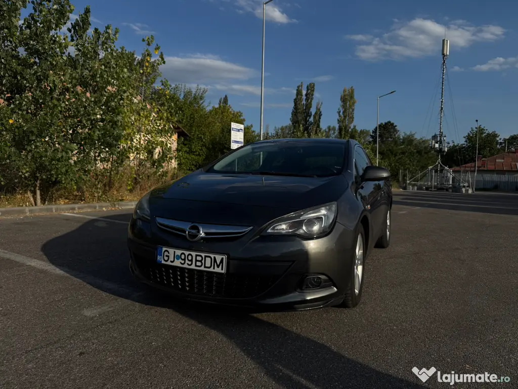 Opel Astra GTC, motor 1.6 turbo benzina si GPL, 180 cp