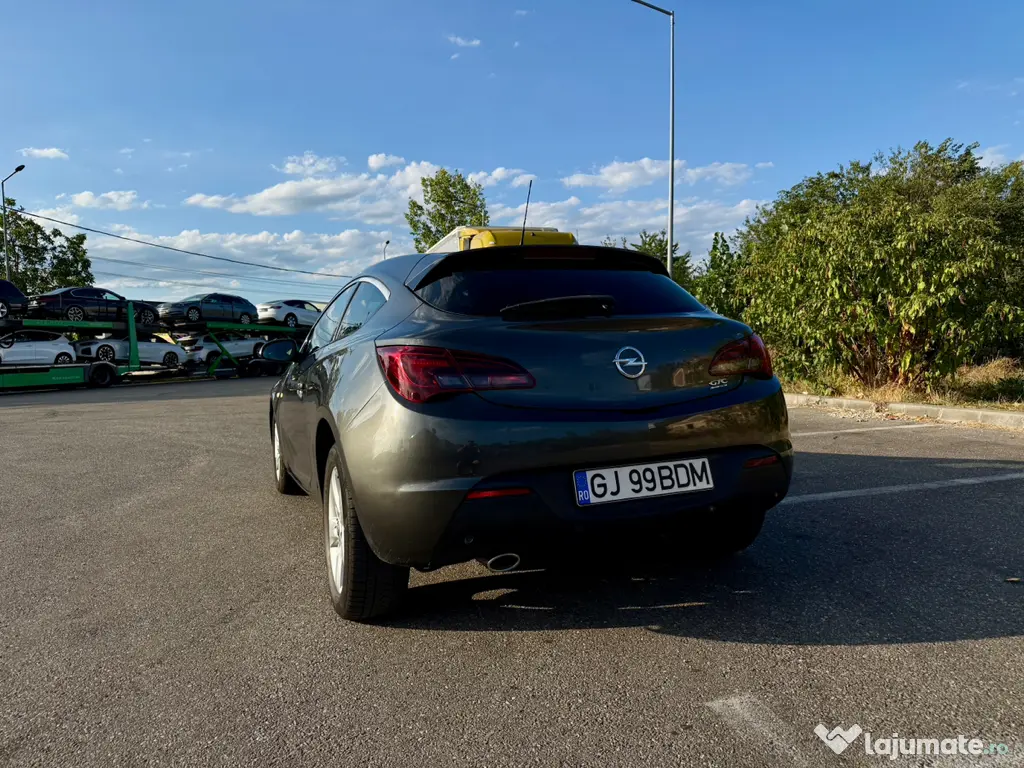 Opel Astra GTC, motor 1.6 turbo benzina si GPL, 180 cp