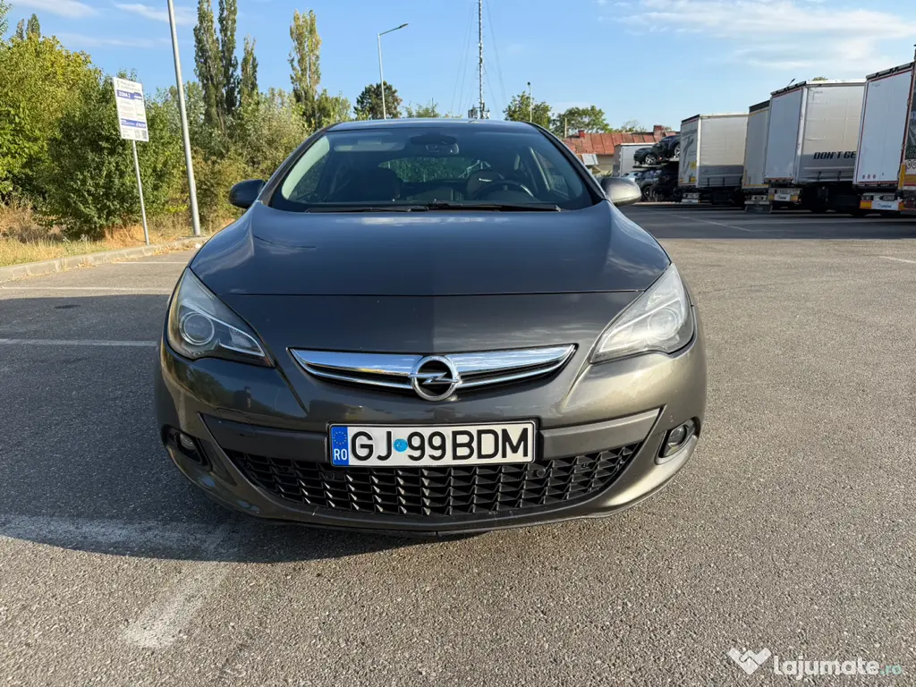 Opel Astra GTC, motor 1.6 turbo benzina si GPL, 180 cp