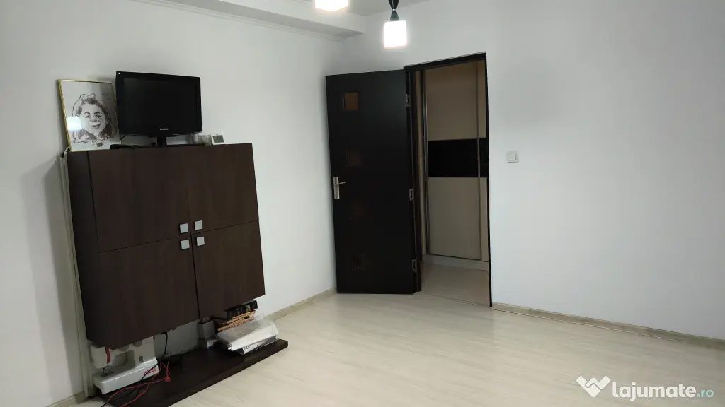 Apartament 2 camere + garaj , zona HCC