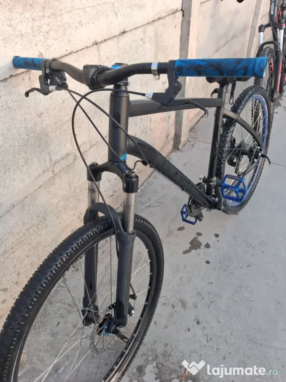 vând bicicleta hardtail btwin