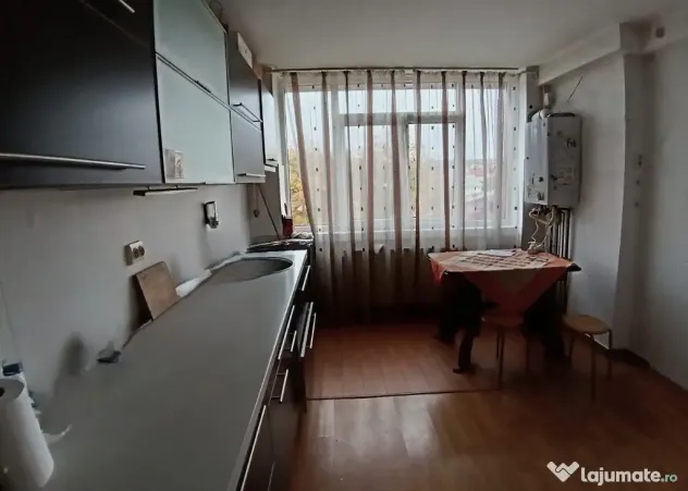 Apartament cu 2 Camere Decomandat in Burdujeni - Suceava (Suceava)