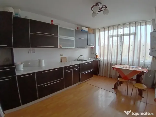 Apartament cu 2 Camere Decomandat in Burdujeni - Suceava (Suceava)