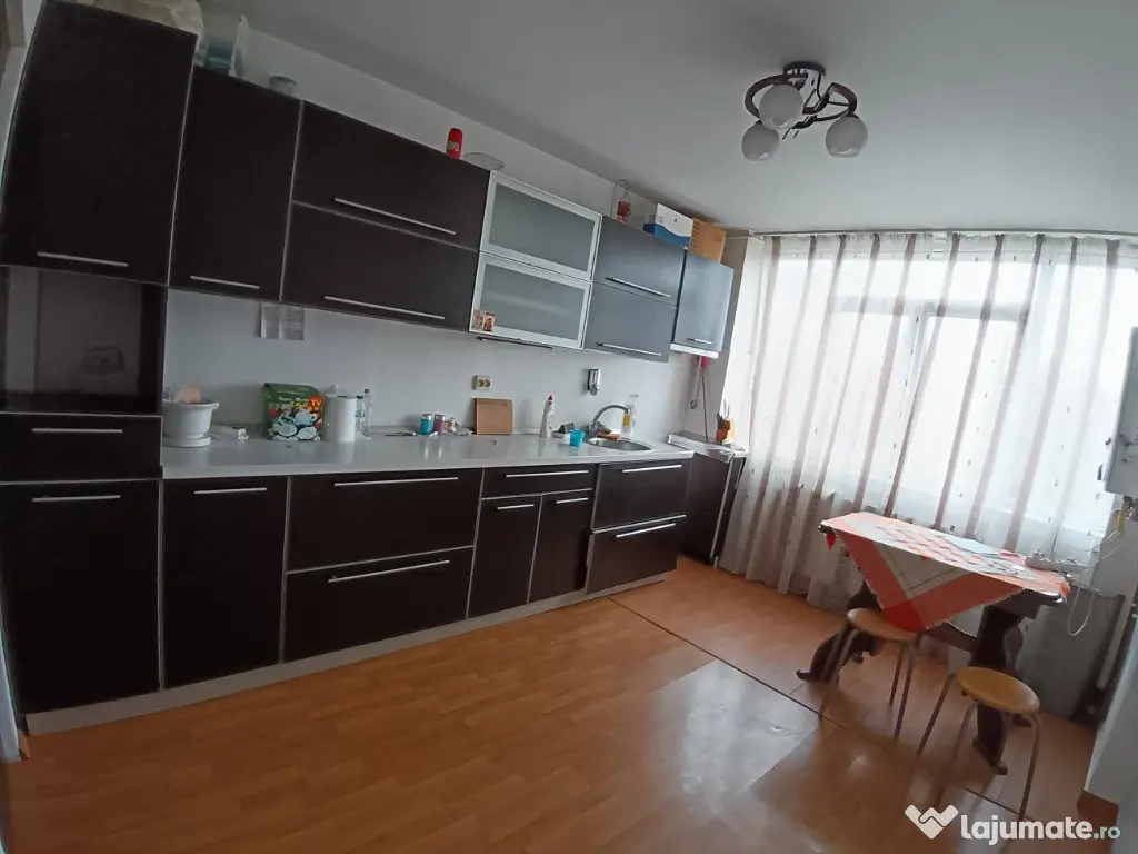 Apartament cu 2 Camere Decomandat in Burdujeni - Suceava (Suceava)