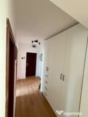 Apartament 3 camere de închiriat zona Complex Maramuresu/ M 