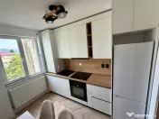 Apartament 3 camere de închiriat zona Complex Maramuresu/ M 