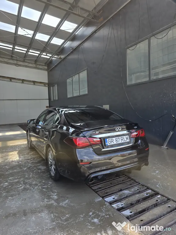 Infiniti Q70 | 2016 | 2.2 Diesel (170 CP) | 226.000 km | Automat | Camere 360°