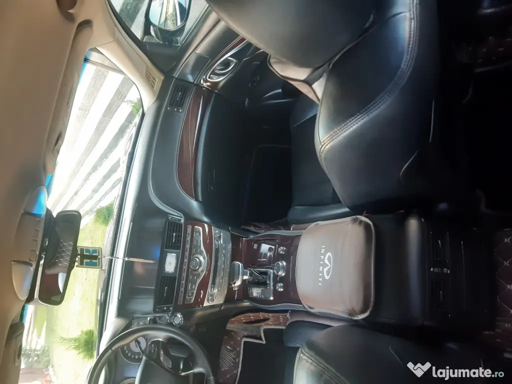 Infiniti Q70 | 2016 | 2.2 Diesel (170 CP) | 226.000 km | Automat | Camere 360°