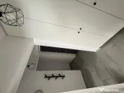Timpuri noi tineretului piscului etaj 8 