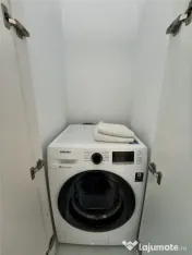 Apartament cu 3 camere si curte de 