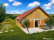 Constructie la rosu si teren 1000 mp, Zapodeni, Vaslui 