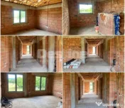 Constructie la rosu si teren 1000 mp, Zapodeni, Vaslui 