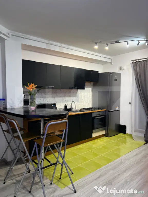 Apartament 2 camere , 40 mp , parcare , Eroilor - Floresti (Cluj)