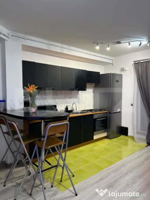 Apartament 2 camere , 40 mp , parcare , Eroilor - Floresti (Cluj)