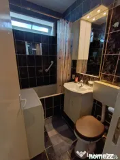 Apartament 4 camere, etaj 4/4, cu acoperiș – zona Sasar,