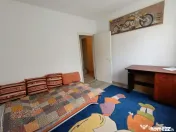 Apartament 4 camere, etaj 4/4, cu acoperiș – zona Sasar,