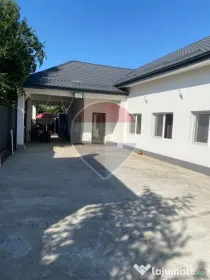 Casă / Vilă cu 4 camere de vânzare