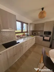 Casă nouă din cărămidă, 12 ari teren, complet mobilata