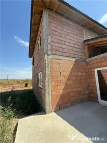 MOSNITA - DUPLEX SPATIOS - COMPARTIMENTARE EXCELENTA